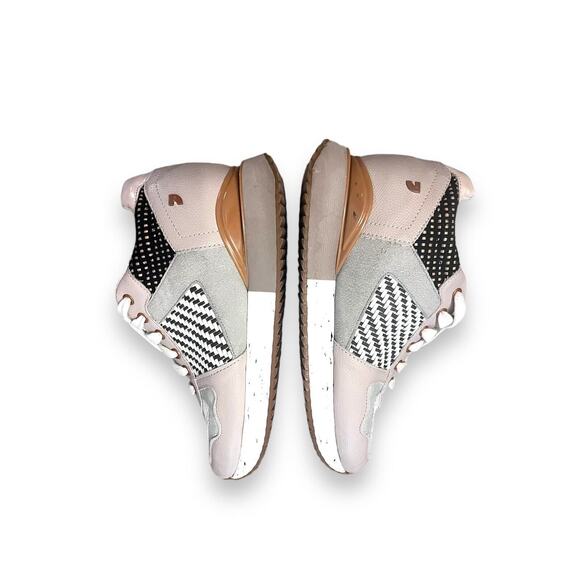 Gioseppo Women's Arcore Beige Multicolored Print Low Top Sneaker Shoes Size 37 - Picture 2 of 9